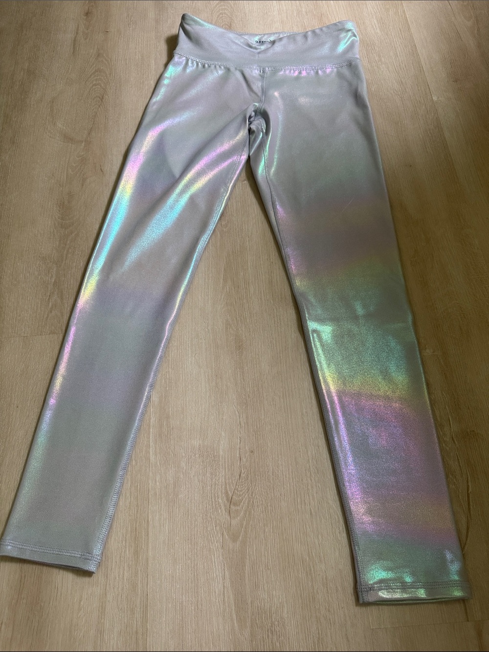 Old Navy Iridescent Holographic Leggings — Silver with Rainbow Sheen